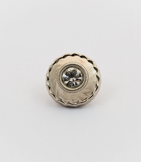 Silver Shine Diamante Button 24L x 10